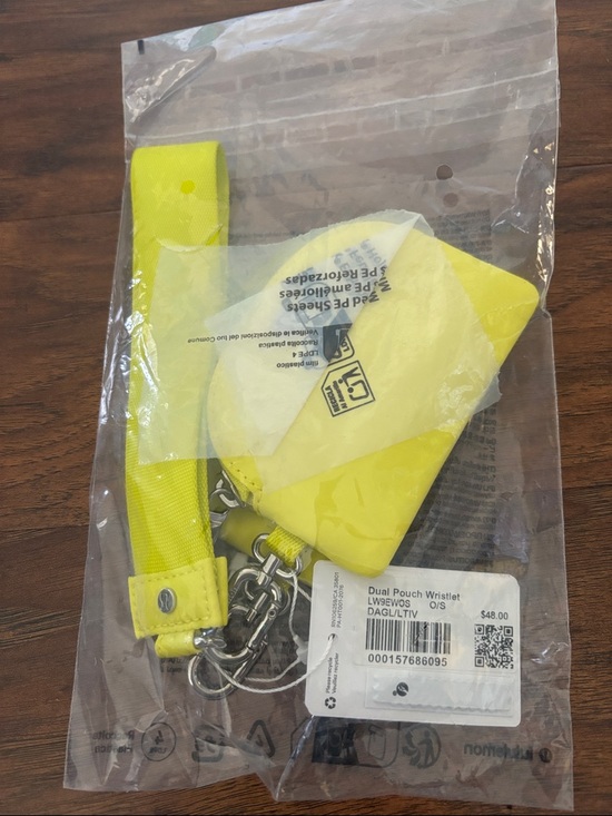 lululemon bag yellow Everywhere Belt 1L (Honey Lemon) Lululemon Dual Pouch Wristlet in